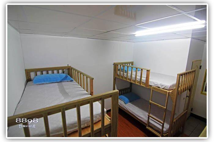 蘭嶼椰油民宿‧榕樹下背包客棧